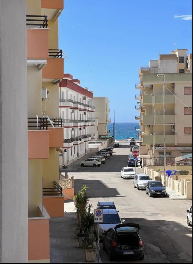 Modern And Spacious Appartement With Beach View. Gallipoli Eksteriør billede